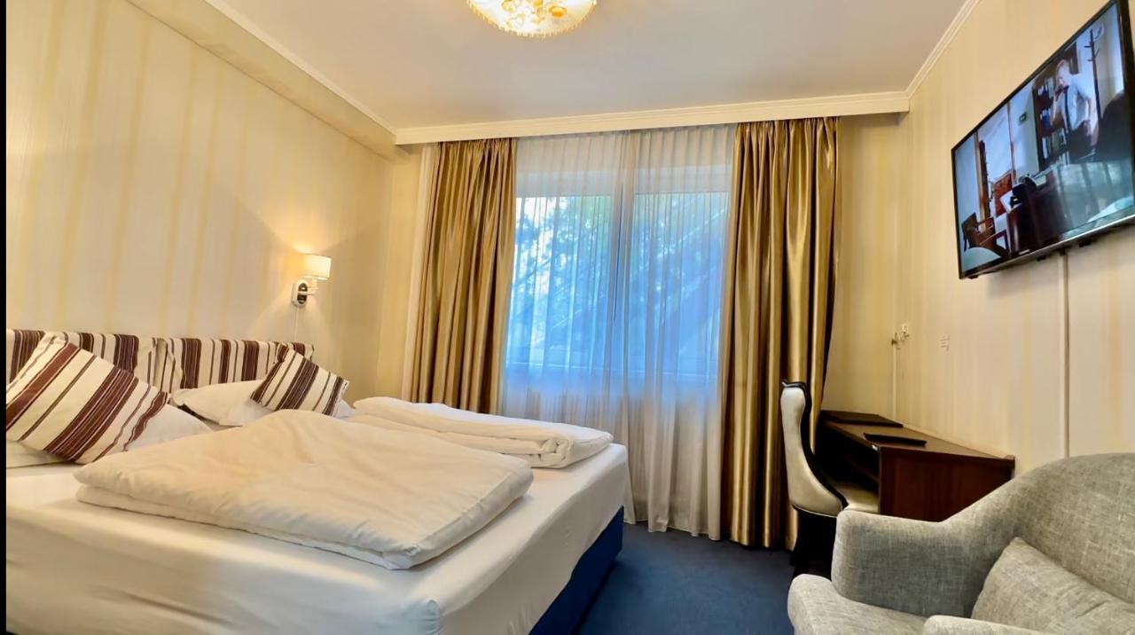 Hotel Austria Gablitz Exterior photo