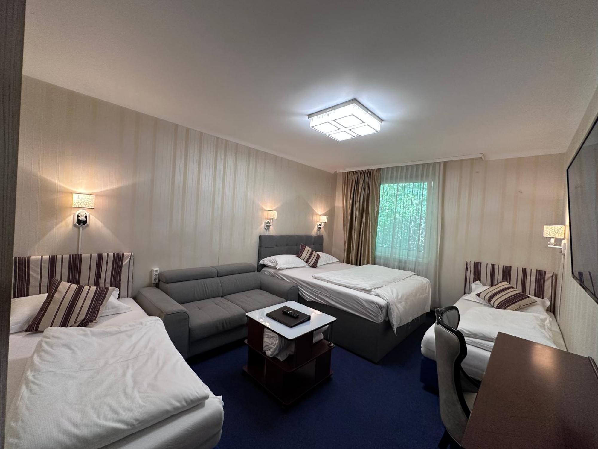 Hotel Austria Gablitz Exterior photo